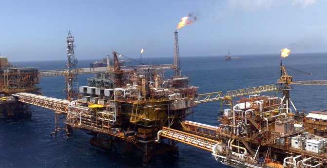 Pemex gastó 558 mdp en hacer películas - pemex_plataforma_-_multimedios_campeche2