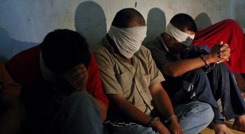 Secuestradores reciben sentencia de más de mil años de cárcel - secuestro_internet_21