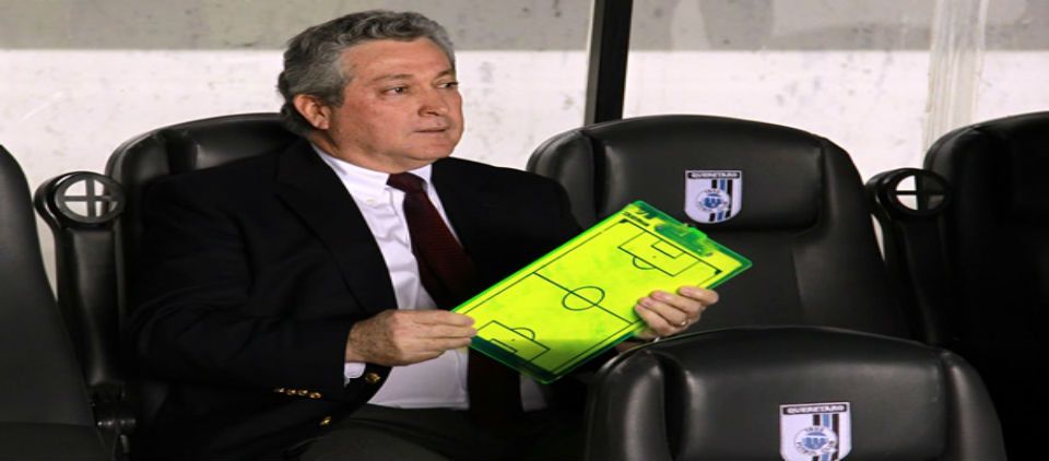 No quiero a Ronaldinho en el Querétaro: Vucetich - vuce_debut_gallos_querc3a9taro1