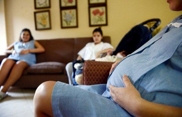 Desmantelan red de tráfico de bebés en Colombia - segun-datos-del-unfpa-en-el-2009-hubo-590-embarazos-de-ninas-y-adolescentes-en-el-2010-fueron-555-y-en-el-2011-un-total-de-611-_595_383_198930