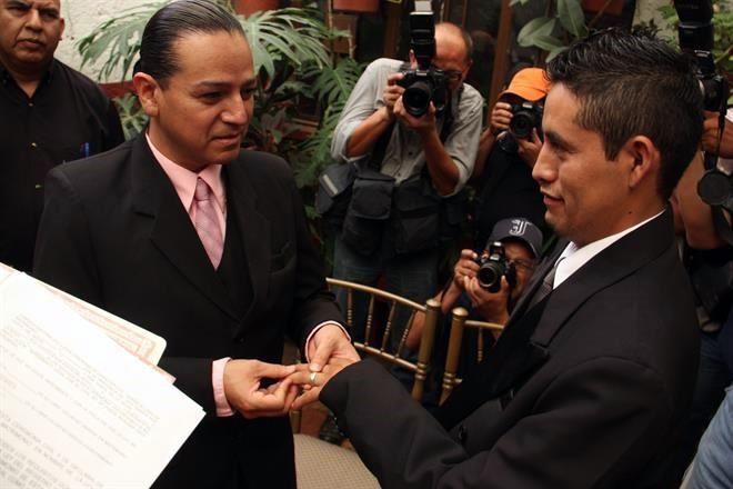 Suprema Corte publica jurisprudencia de matrimonios gay - 3161022