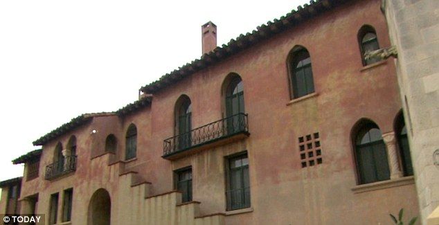 Katy Perry enfrenta batalla legal por compra de convento - Convento-4