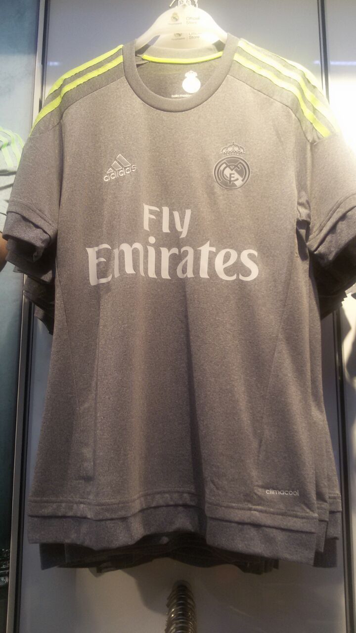 Fotos y video de la nueva playera del Real Madrid - IMG-20150615-WA0001