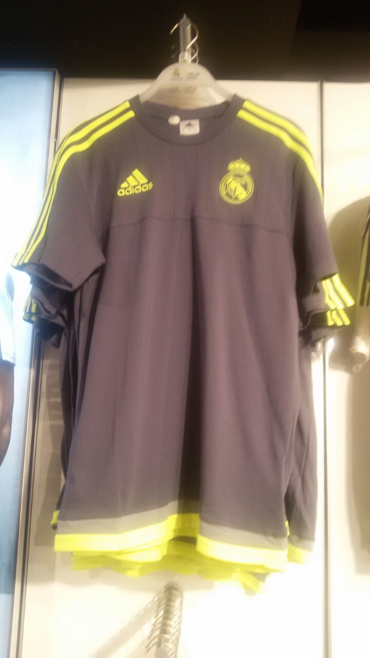Fotos y video de la nueva playera del Real Madrid - IMG-20150615-WA0005