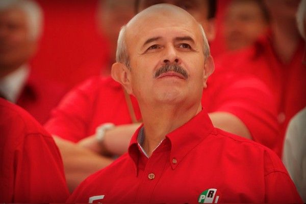 Investigan posibles desvíos de 9 gobernadores - fausto-vallejo-pri