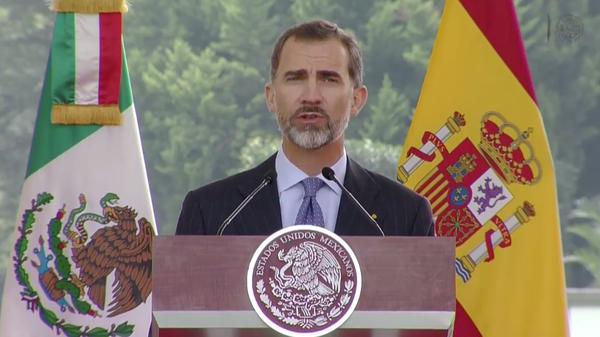 Reciben a los reyes de España en Campo Marte - mensaje-del-rey-felipe