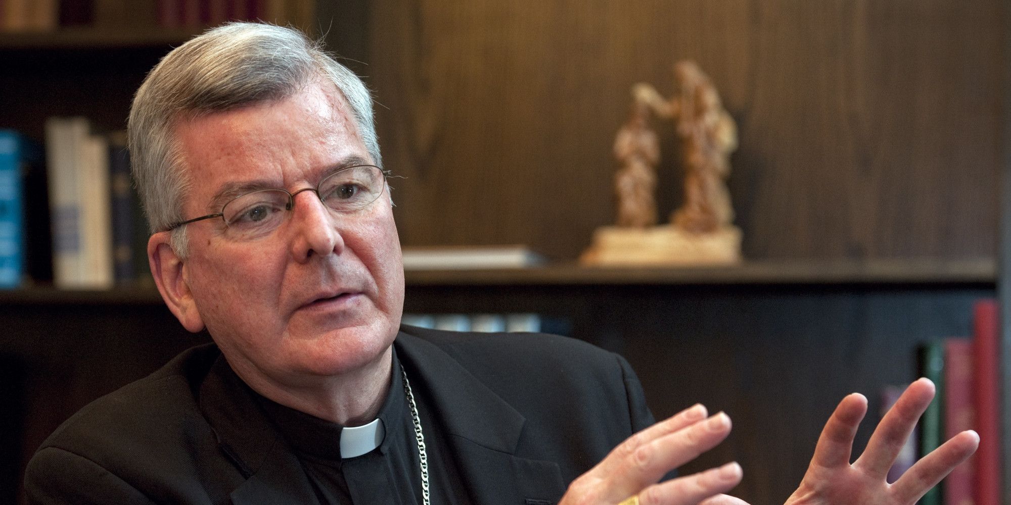 Renuncian obispos acusados de negligencia en casos de abusos - o-JOHN-NIENSTEDT-facebook