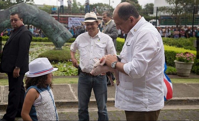 Daniela: la nueva mascota presidencial de Costa Rica - regalo