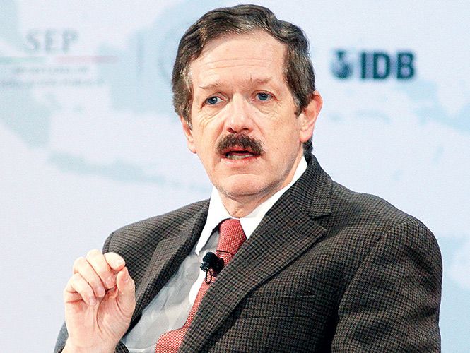 El Congreso definirá competencias de la SEP frente a maestros - romero-hicks