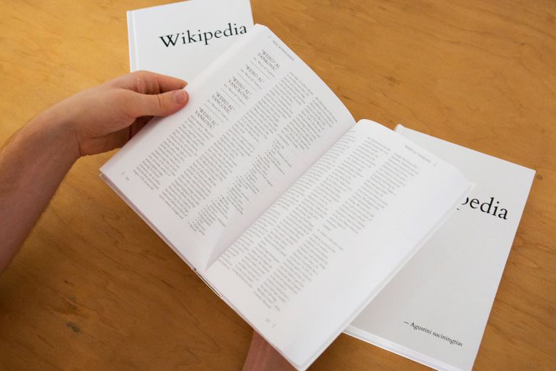 Imprimen toda Wikipedia en 7600 libros - wikipedia_libro2