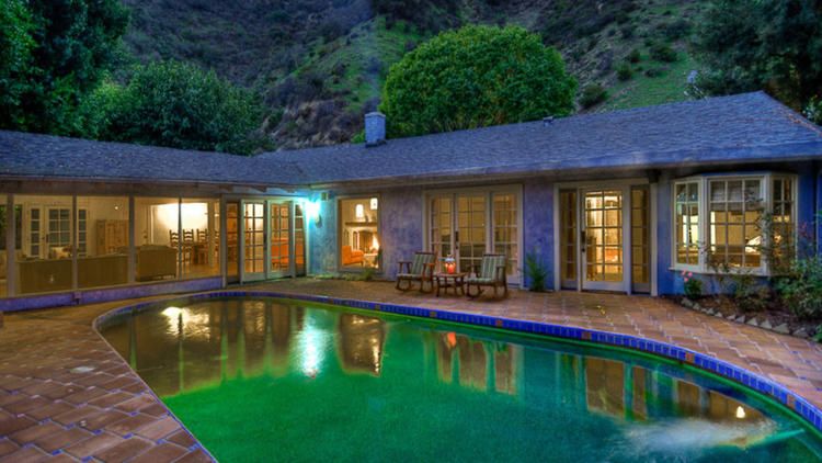 Salma Hayek renta su casa de Hollywood - 10la-fi-hotprop-salma-hayek-20150721-pictures-017