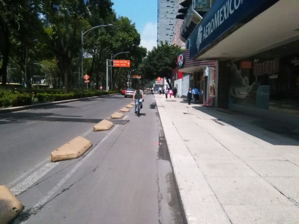 Los riesgos de andar en bicicleta por Paseo de la Reforma - IMG_20150720_121750-1024x768