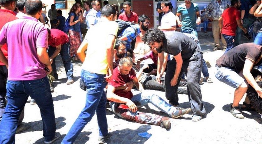 Explosión en Turquía deja 30 muertos - Suruc-explosion-EPA