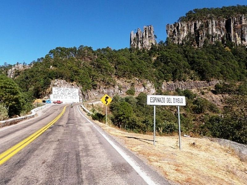 Destinos de ecoturismo para visitar este verano - espinazo-del-diablo