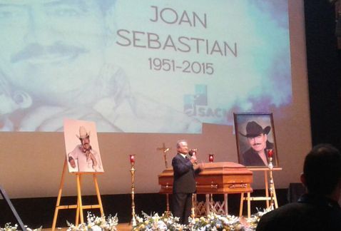 Misa de cuerpo presente a Joan Sebastian en el D.F. - homenaje-a-joan-sebastian