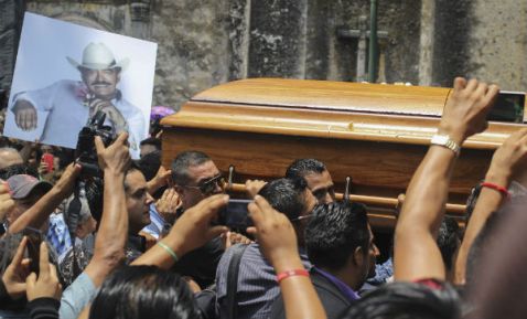 Sepultan a Joan Sebastian - joan-sebastian-juliantla