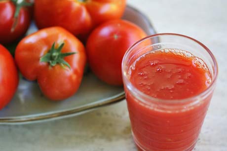 Los mejores alimentos para la resaca - jugo-de-tomate