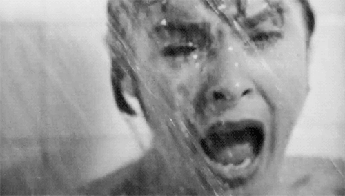 Así se comportan los asesinos seriales - psycho-gif