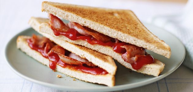 Los mejores alimentos para la resaca - sandwich-tocino