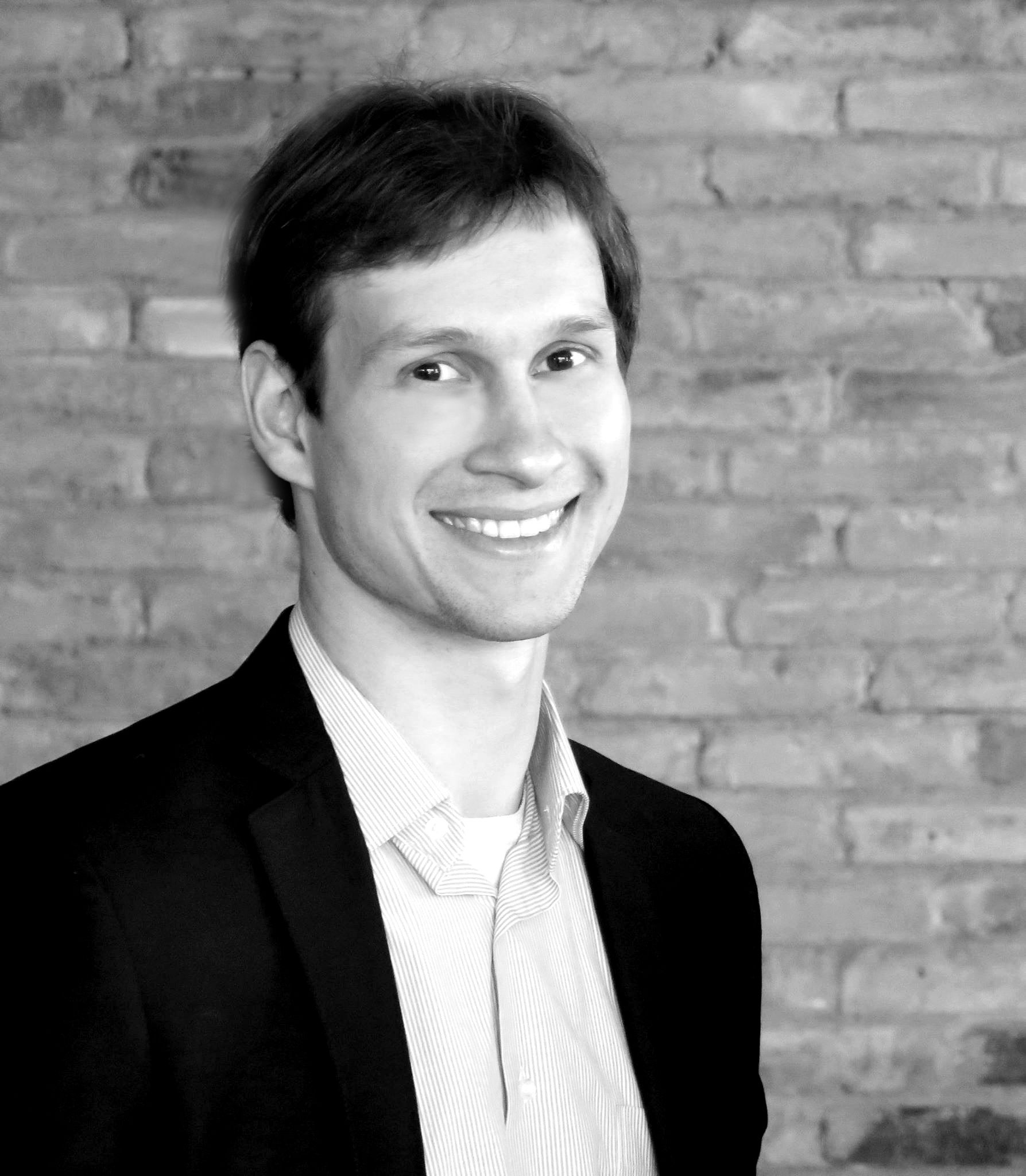 Bailarín se ahoga cuando intentaba hacer selfie - 1431109330_guga