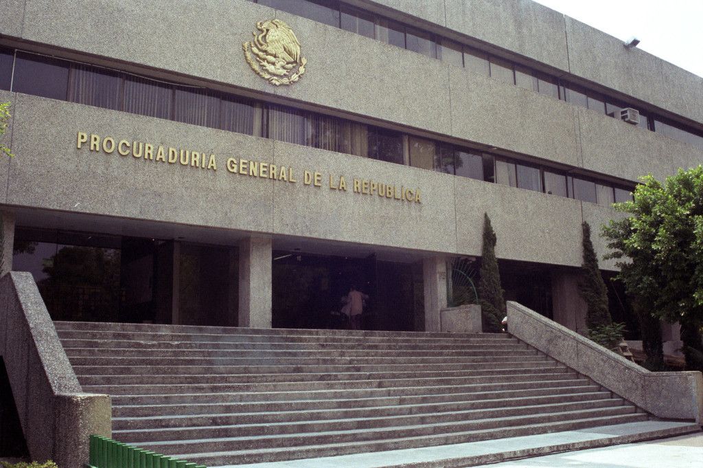 Auto de formal prisión a servidor público por pederastia - 574924_pgr-1024x681