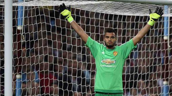 Januzaj le da el triunfo al Manchester United - Sergio-Romero