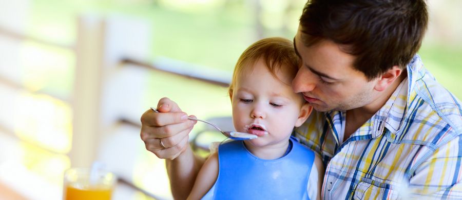 ¿Por qué los padres se estresan cuando tienen un hijo? - comer_bebe