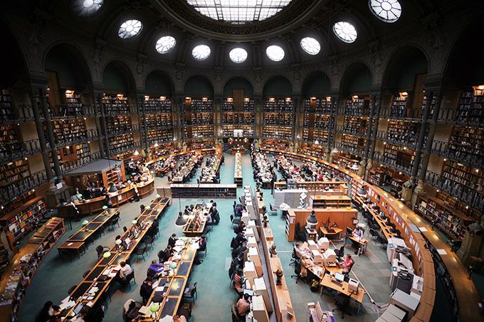 Espectaculares bibliotecas del mundo - france_paris_bibliotheque_nationale_de_france_site_richelieu_salle_ovale