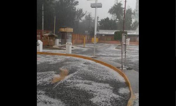 Fuertes lluvias y granizo afectan varias delegaciones del D.F. - granizo-df-1