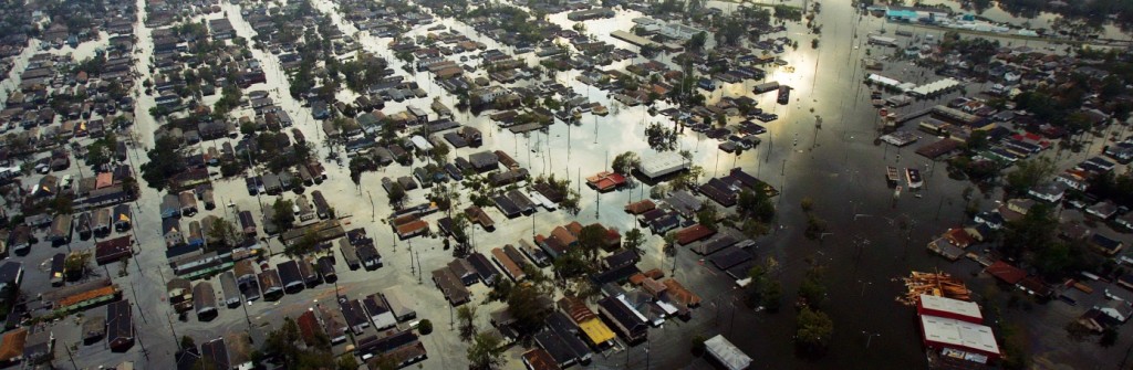 Recuerdan destrucción dejada por Katrina 10 años después - huracan-katrina-1024x335