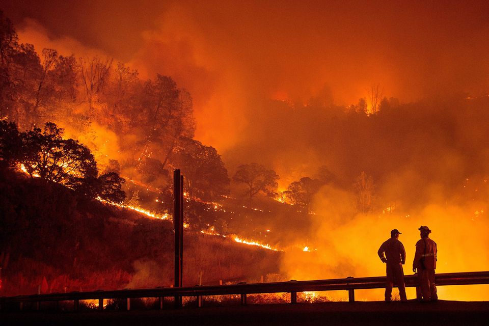 Más de 13 mil evacuados por incendios en California - incendio-california-EFE4