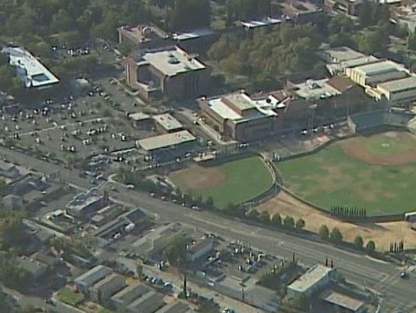 Tiroteo en Sacramento deja un estudiante muerto - Balacera-sacramento-3-septiembre-13NewsNow