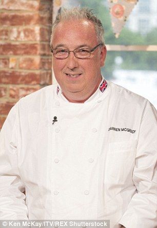 Chef revela la dieta de la reina Isabel II - Darren_mcgrady