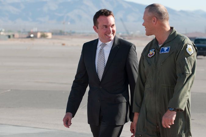 Obama nomina a Eric Fanning como jefe del Ejército de EE.UU. - Eric-Fanning-Internet