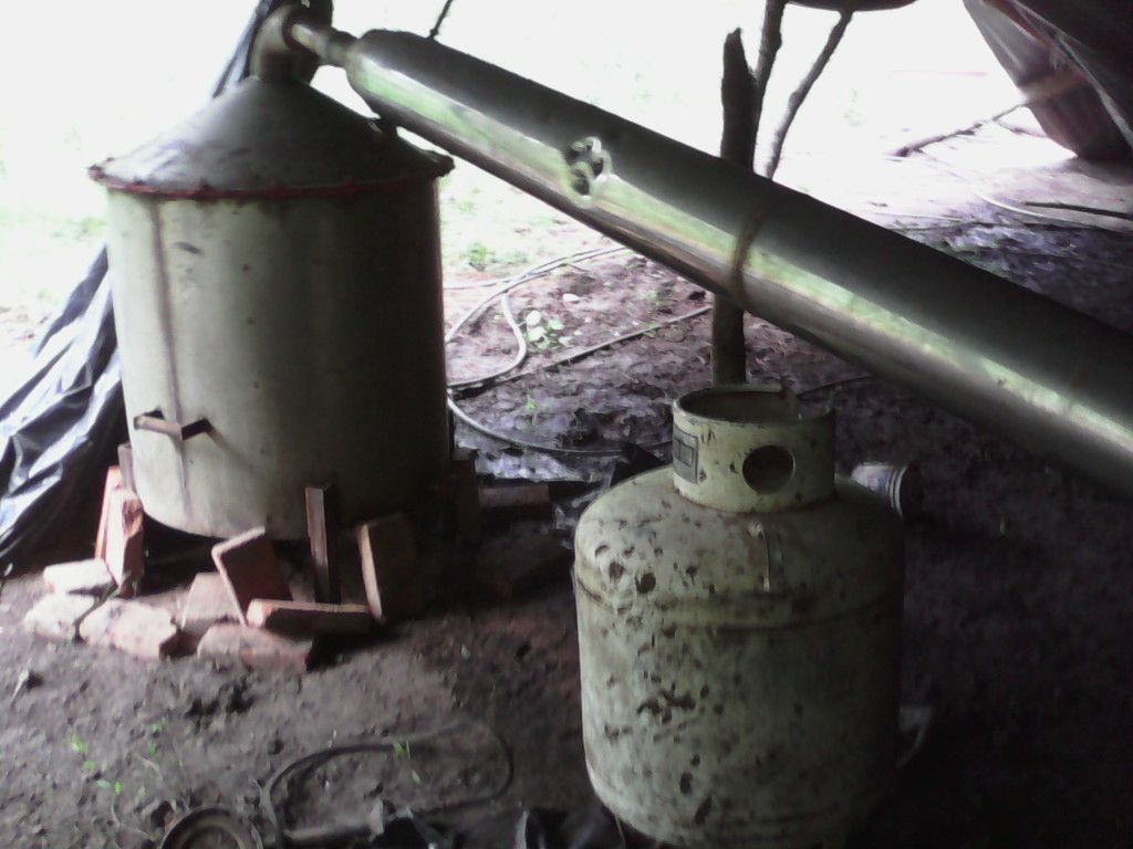 Desmantelan narcolaboratorio en Jalisco - JAL-NARCOLAB-DROGA-SINTE-IMG_20150817_134611-1-1024x768