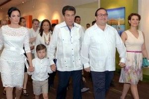 PRI denuncia corrupción en gobierno de Javier Duarte - Javier-Duarte-acompañó-al-senador-Héctor-Yunes-en-su-informe-de-actividades.-Foto-de-Reforma-300x200