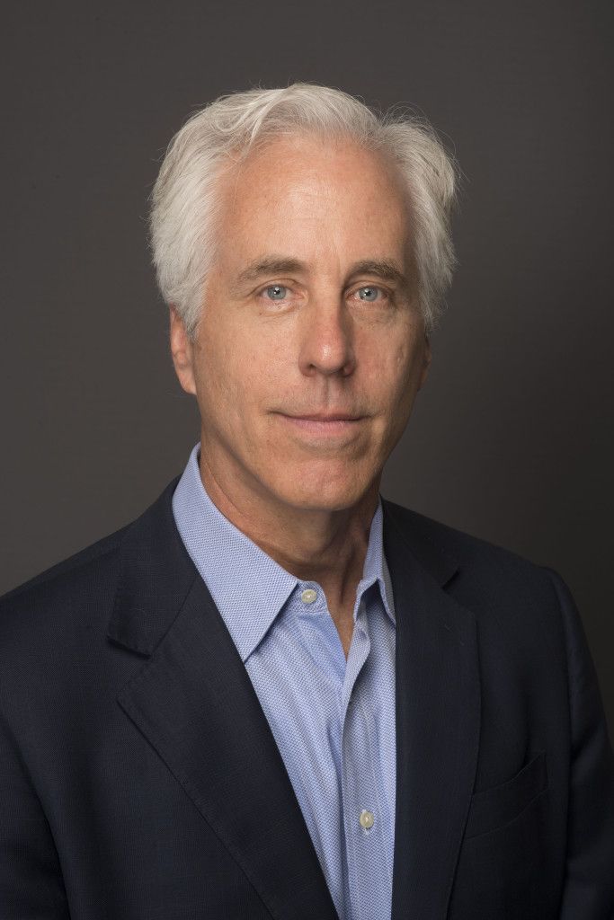 Steve Hills renuncia como presidente de The Washington Post - Steve-Hills-The-Washington-Pot-683x1024