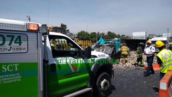 Doble volcadura en la México-Puebla deja dos heridos - accidente-mexico-puebla-2