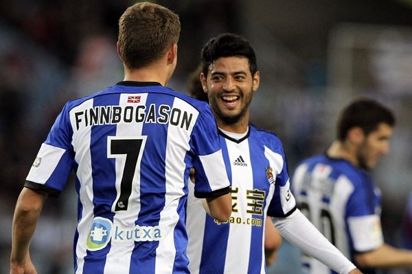 Vela no descarta dejar la Real Sociedad - carlos-vela