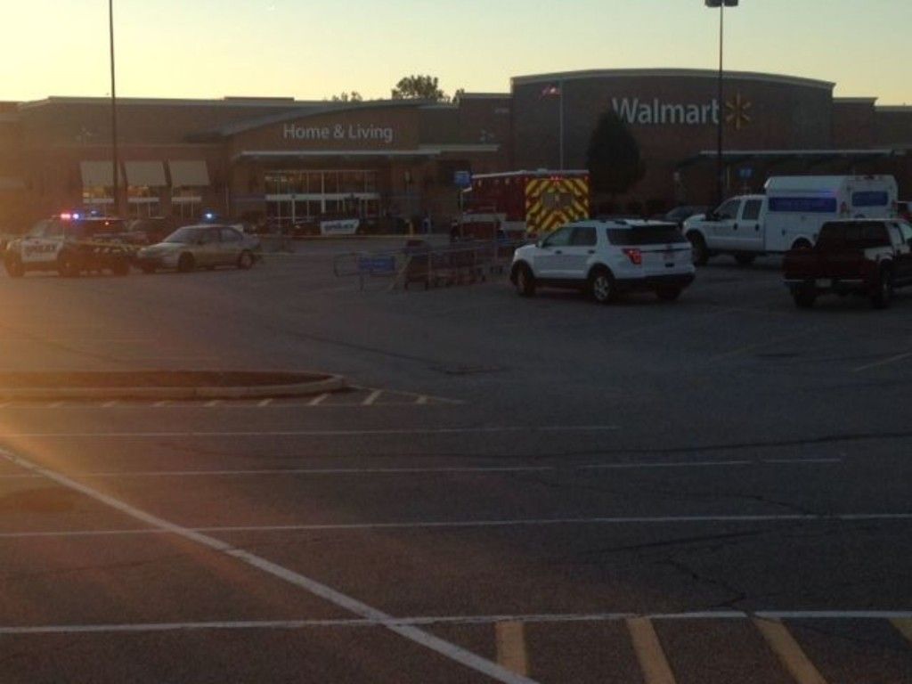 Encuentran a bebé muerto en estacionamiento de Walmart - estacionamiento-walmart-4-1024x768