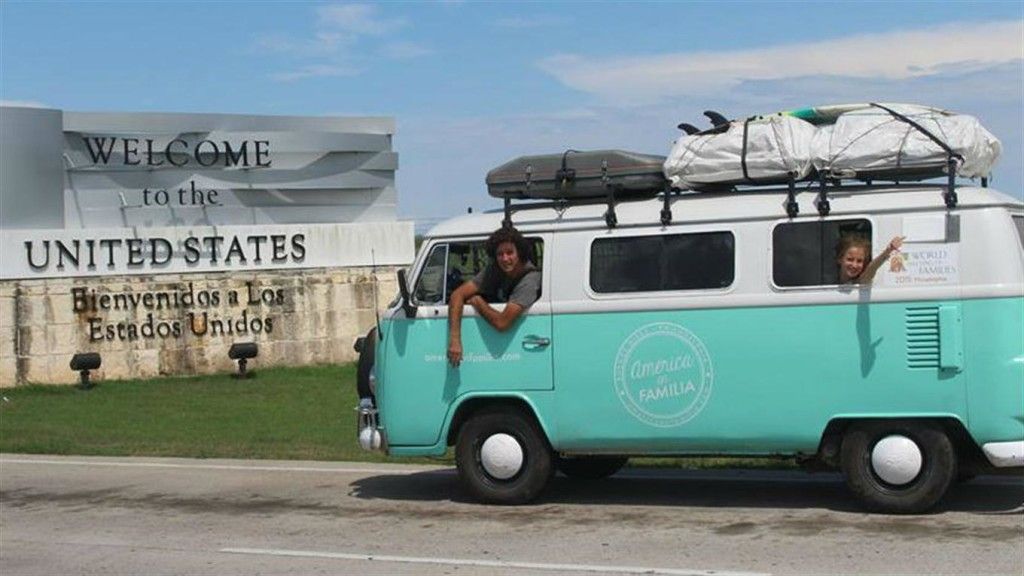Viajan 6 meses para conocer al papa Francisco - familia-argentina-us-1024x576