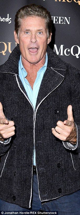 Cómo lucen los actores de Guardianes de la bahía 25 años después - hass1