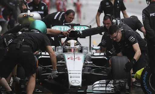 Kvyat domina lluviosa segunda práctica en Suzuka - lewis-hamilton-gp-japon